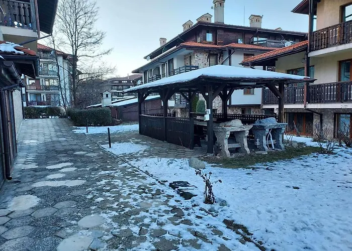 4 Seasons 2 - Διαμέρισμα Μπάνσκο